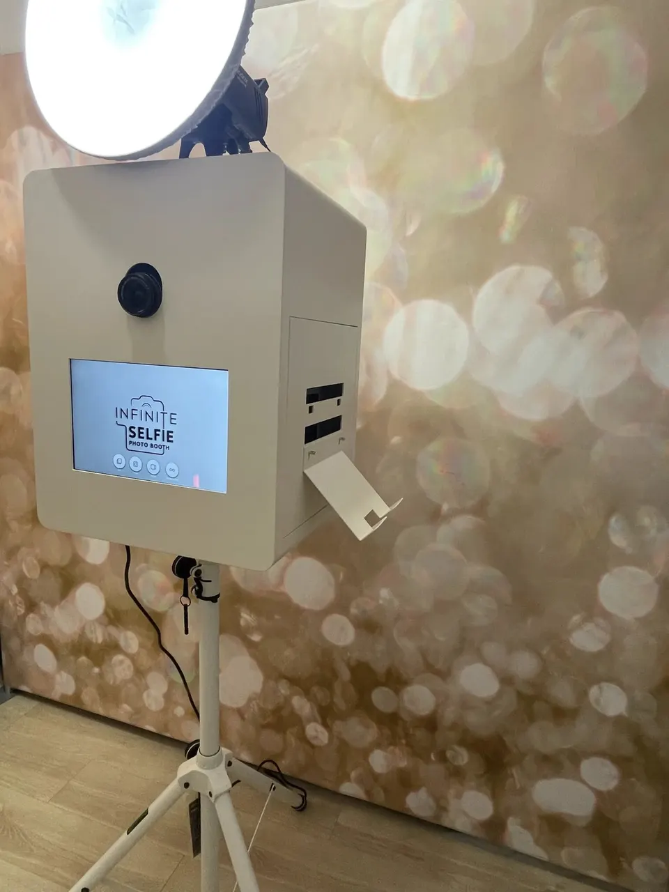 Selfie box